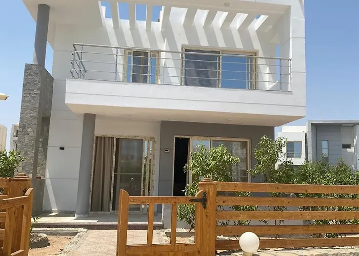 Villa Sky Star 135 *
